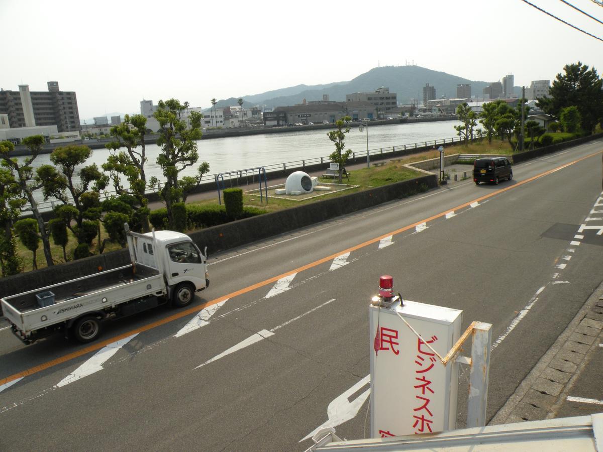 Business Hotel Minshuku Minato Tokushima Exterior foto