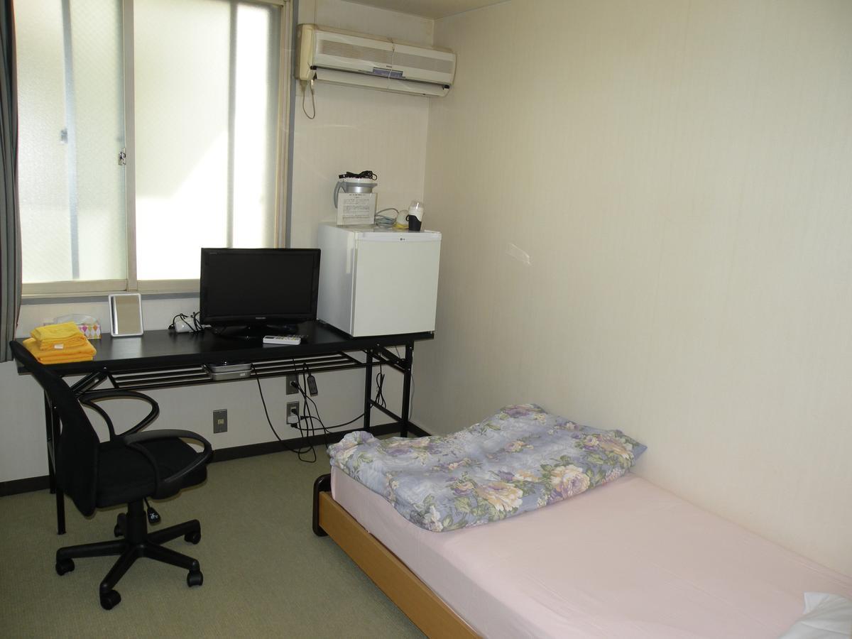Business Hotel Minshuku Minato Tokushima Exterior foto