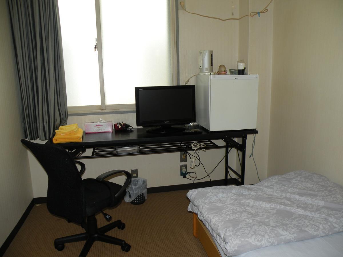 Business Hotel Minshuku Minato Tokushima Exterior foto