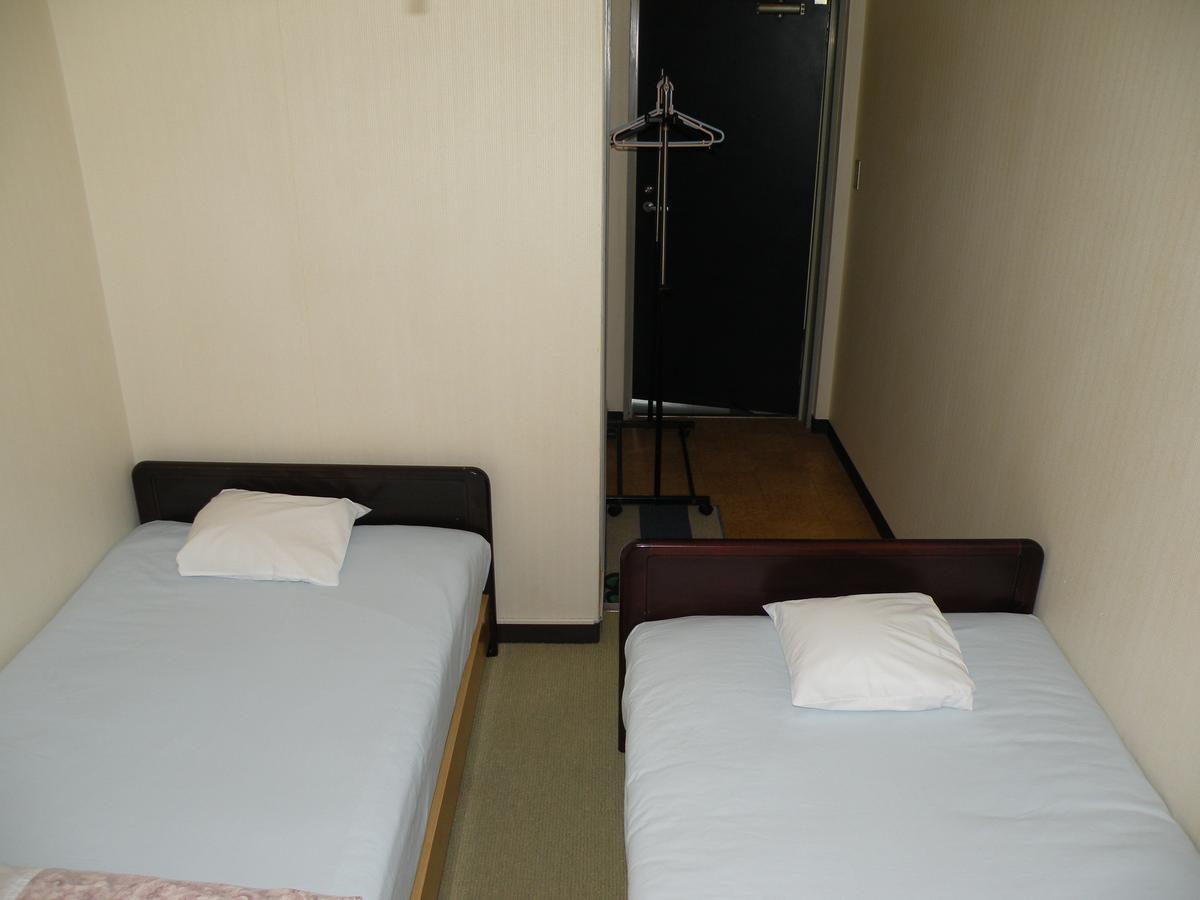 Business Hotel Minshuku Minato Tokushima Exterior foto